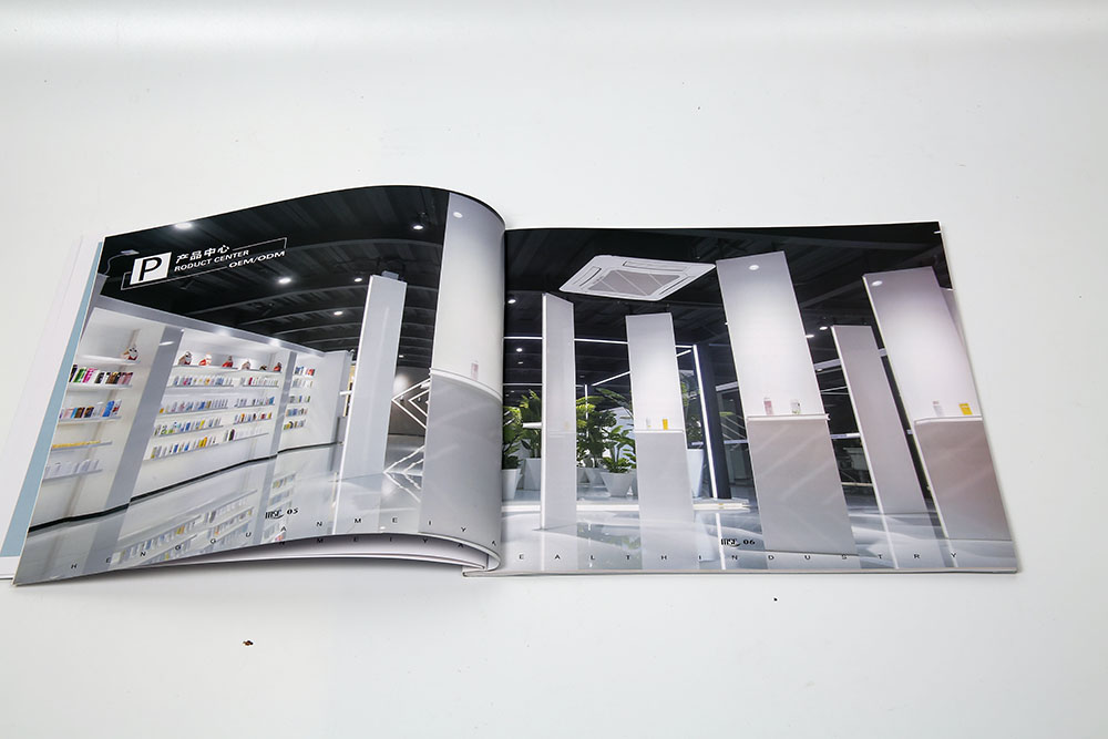 橫版膠裝畫冊(cè)印刷,橫版膠裝畫冊(cè)印刷公司 橫版膠裝畫冊(cè)印刷,橫版膠裝畫冊(cè)印刷公司